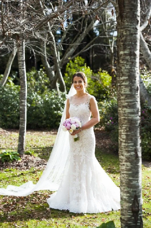 Mermaid Open Back Illusion Lace Wedding Dress