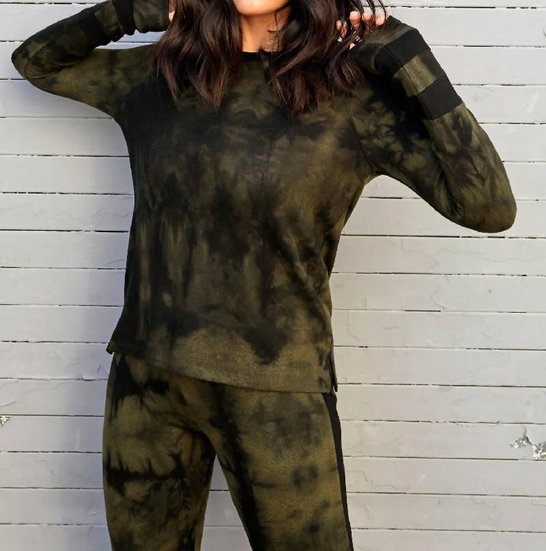 Tie Dye Crew Top With Stripe In Army