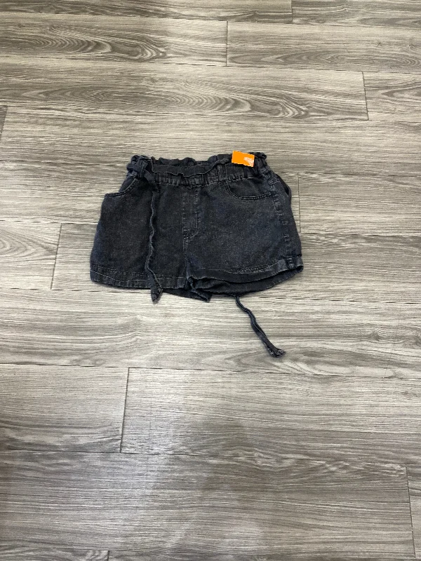 Shorts By Clothes Mentor  Size: M