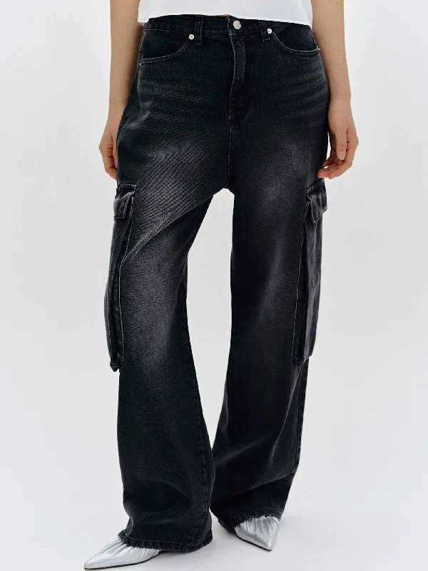 Big Pockets Cargo Jeans, Black Washed