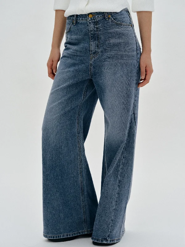 Extra Wide-Leg Jeans, Medium Blue