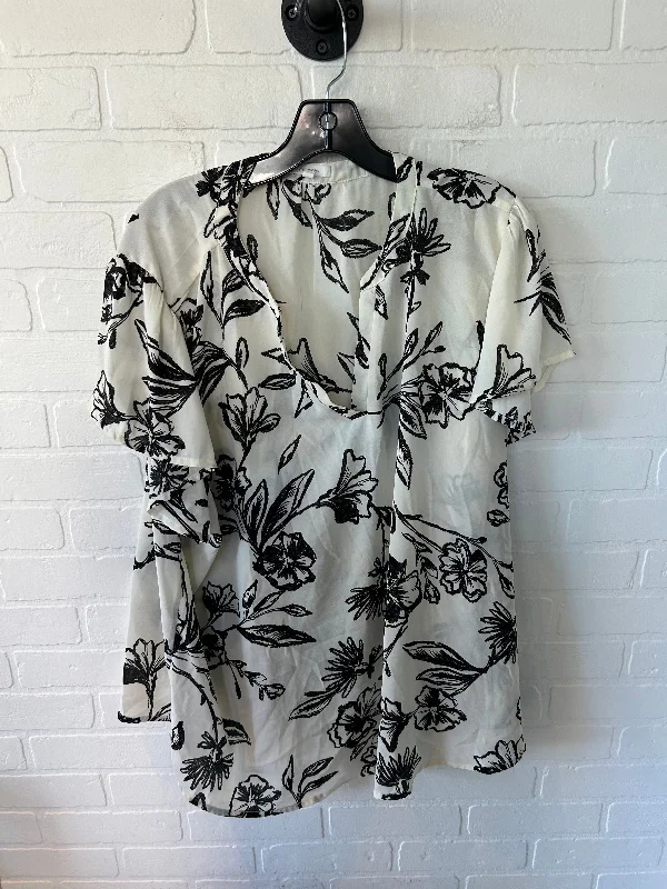 Top Short Sleeve By Maurices In Black & Cream, Size: 2x