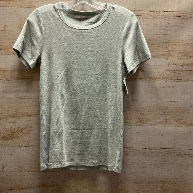 Top Short Sleeve By Serra In Grey, Size: M